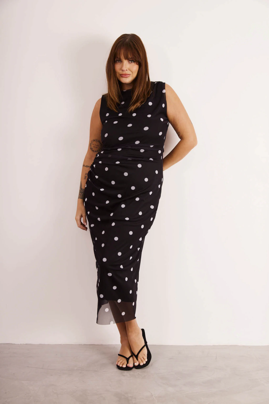 Vestido Tule Julia preto de poá